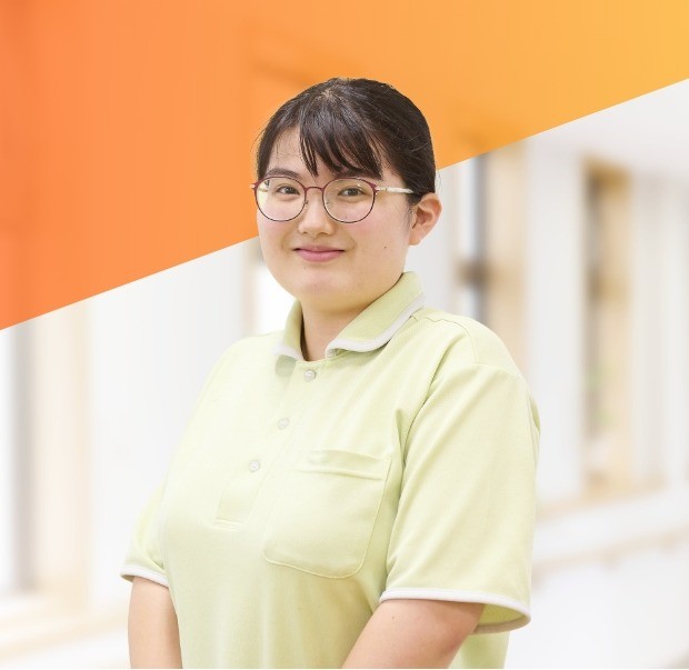 『ありがとう』の一言が原動力になっています。新卒から挑戦した介護の仕事と確かな成長